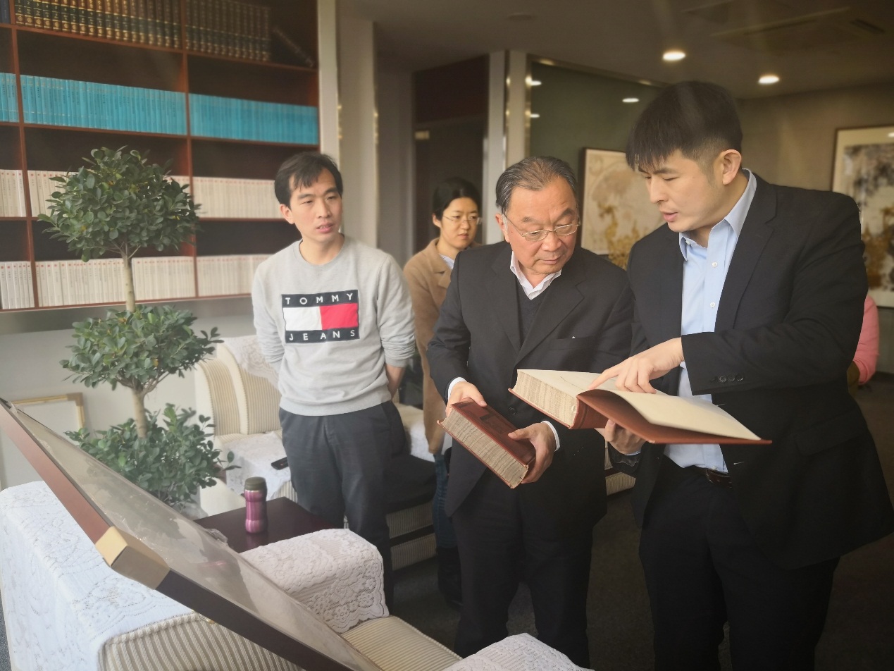 C:\Users\dell\Desktop\厂长资源新闻
2019\2019.03.15 温铁军\adb211f392c6471383b9d0f29637396.jpg