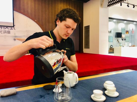 727b3ea664fc45d587168a91c352ea0b.jpeg 3.jpeg